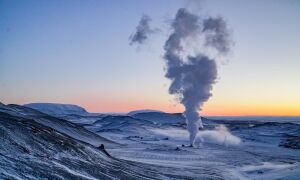 Where is Geothermal Energy stored and how is it used to generate electricity? Pros and Cons of Geothermal Energy